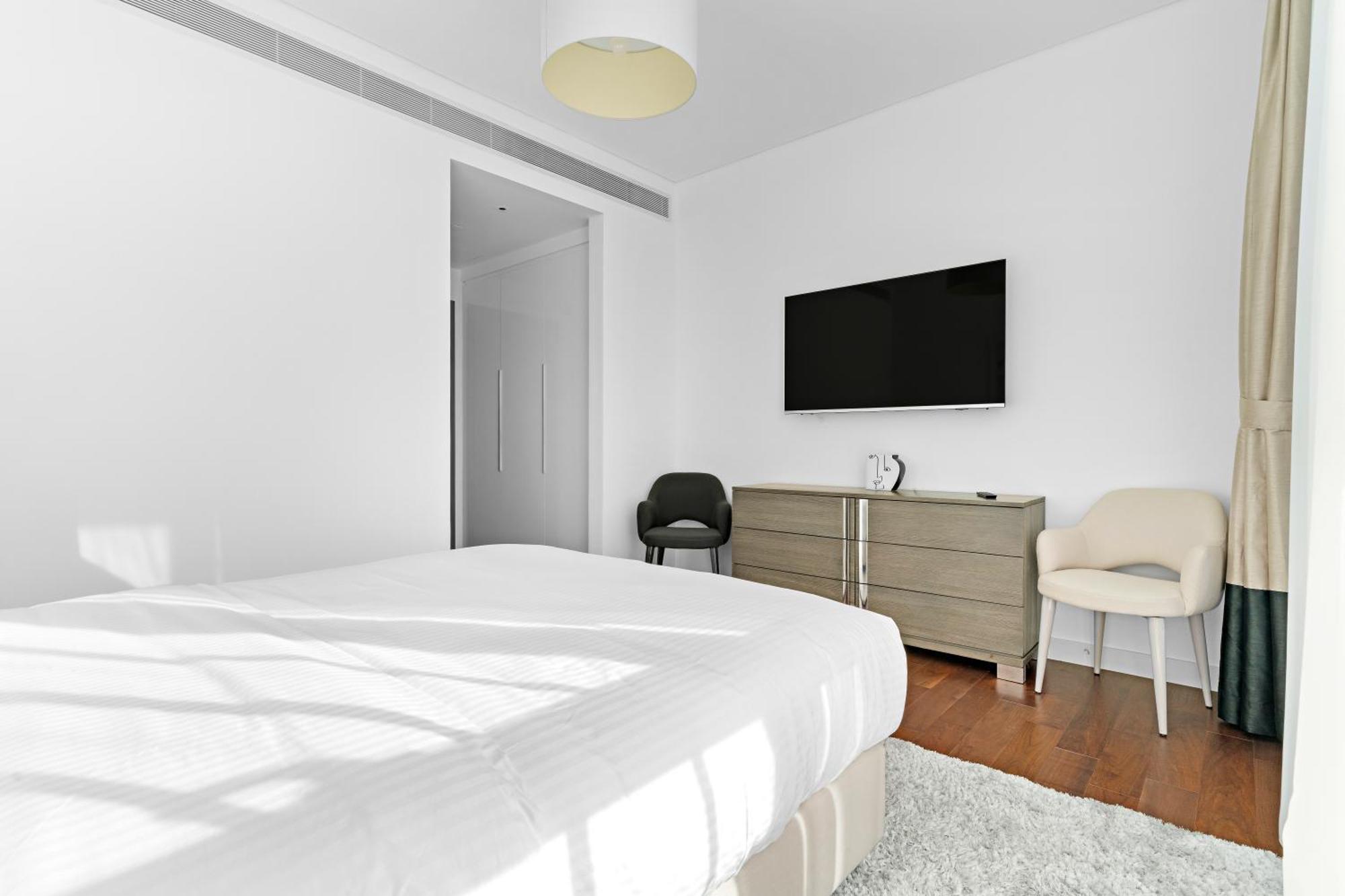 2br Maid Walk B13 Heart Of *